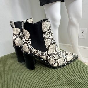 Chelsea snake skin boot